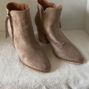 BEAST FASHION Tan Ankle Boots with Pointed Toe